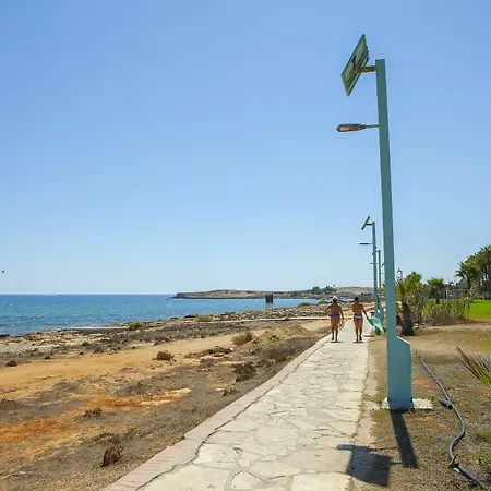 Napa Beachfront * أيا نابا